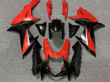 11-24 Rosso Lucido & Nero Suzuki GSXR 600-750 Carene Moto